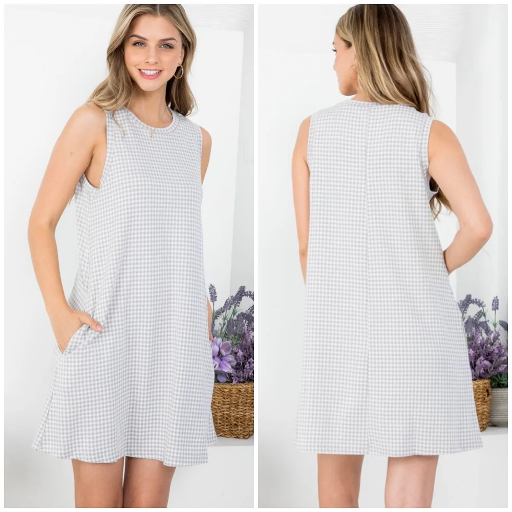VERY J Nordstrom Chic Gray Gingham Swing Dress - Picture 6 of 7